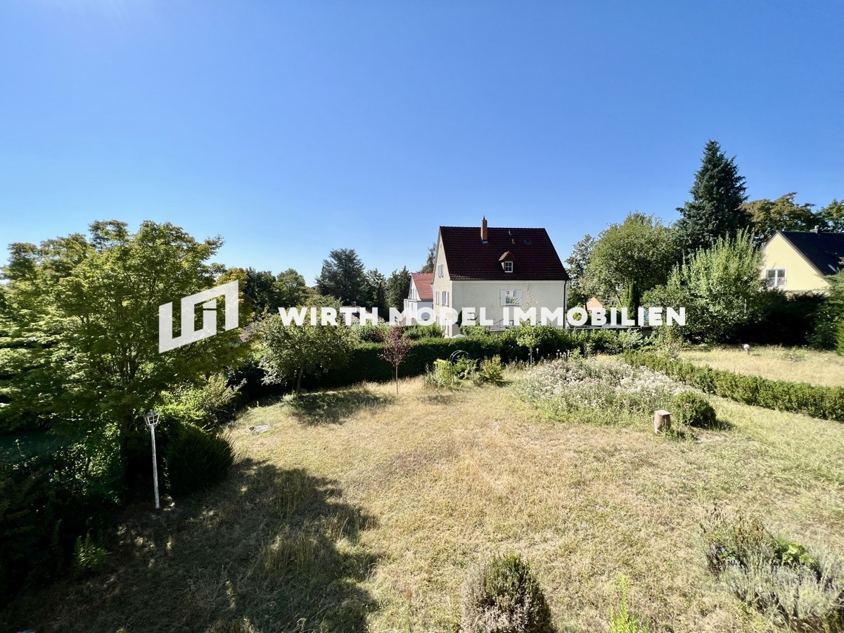 Großes Einfamilienhaus mit schönem Grundstück am Schweinfurter Hochfeld