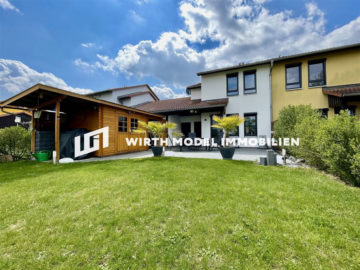 Renovierte bezugsfertige Doppelhaushälfte mit schönem Garten und Carport in ruhiger Wohnlage, 97424 Schweinfurt, Haus