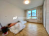 Neuwertige Drei-Zimmer-Wohnung mit Balkon und TG-Stellplatz in zentraler Lage - Kinderzimmer