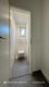 Sanierte Drei-Zimmer-Wohnung mit Balkon - Zugang WC