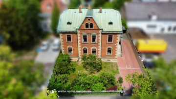 Stilvolles Villenanwesen mit zahlreichen Stellplätzen in zentraler Lage Schweinfurts, 97421 Schweinfurt, Haus