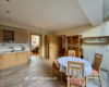 Geräumige Drei-Zimmer-Wohnung mit Atrium-Innenhof in Marktplatzlage (ggf. möbliert) - Wohnküche