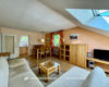 Möblierte Zwei-Zimmer-Wohnung am Bergl - Wohn-/Esszimmer