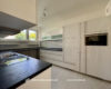 Reserviert. Schöner Bungalow mit Atrium-Garten und Einzelgarage am Bergl - Schweinfurt - Küche