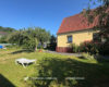 Reserviert. Freistehendes Einfamilienhaus mit Garage auf großem Grundstück - Außenansicht