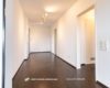 Lichtdurchflutete Drei-Zimmer-Penthouse-Wohnung mit zwei Balkonen und TG-Stellplatz in bester Lage - Diele