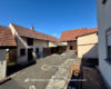 Ein-/Zweifamilienhaus mit vier Garagen, Scheune und Nebengebäuden sowie Gartenfläche - Hofbereich