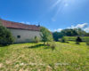 Ein-/Zweifamilienhaus mit vier Garagen, Scheune und Nebengebäuden sowie Gartenfläche - Garten