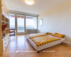 Sehr großzügige Vier-Zimmer-Wohnung mit zwei Balkonen und TG-Stellplatz in bester Lage - Schlafzimmer