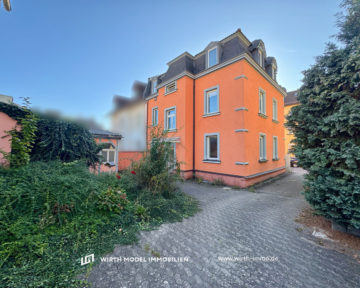 Dreifamilienhaus mit großer Hoffläche und Nebengebäuden in zentraler Lage, 97421 Schweinfurt, Haus