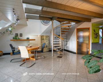 Ansprechende Maisonette-WHG mit EBK, Balkon und TG-Stellplatz in zentraler ruhiger Lage |Erbbaurecht, 97422 Schweinfurt, Maisonettewohnung