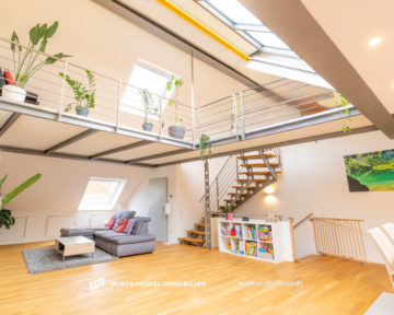 Reserviert. Extravagantes Einfamilienhaus – RMH – mit Galerie und Dachterrasse sowie Doppelgarage, 97422 Schweinfurt, Haus