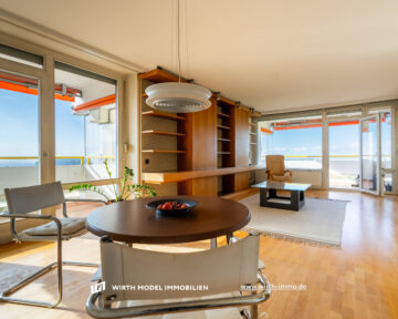 Große und lichtdurchflutete Vier-Zimmer-Wohnung mit zwei Balkonen und TG-Stellplatz in bester Lage, 97422 Schweinfurt, Wohnung