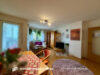 Sehr gepflegte barrierefreie Zwei-Zimmer-Wohnung mit Balkon u. PKW-Stellplatz in Gerolzhofen - Wohn-/Esszimmer