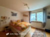 Sehr gepflegte barrierefreie Zwei-Zimmer-Wohnung mit Balkon u. PKW-Stellplatz in Gerolzhofen - Schlafzimmer