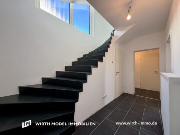 Renoviertes freistehendes Einfamilienhaus mit großem garten und Garage in Dittelbrunn, 97456 Dittelbrunn, Einfamilienhaus