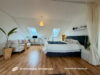 Großzügige Ein-Zimmer-Dachgeschoss-Wohnung mit Balkon in angenehmer Wohnlage - Wohn-/Schlafzimmer