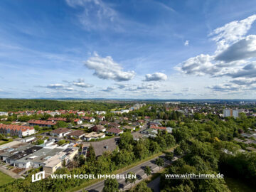 Ansprechende 3-Zimmer-Wohnung mit Aufzug & schönem Ausblick am Schweinfurter Stadtrand, 97422 Schweinfurt, Etagenwohnung