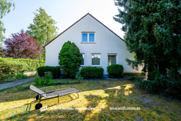 Großzügiges freistehendes Einfamilienhaus mit Garage in exponierter Wohnlage am Hochgeld, 97422 Schweinfurt, Einfamilienhaus