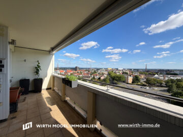 Großzügige Drei-Zimmer-Eigentumswohnung mit Weitblick, großem Balkon und Stellplatz, 97424 Schweinfurt, Etagenwohnung