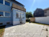 Modernisiertes Zweifamilienhaus mit 2 Garagen und Stellplätzen in Schonungen - Terrasse