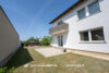 Großzügiges Einfamilienhaus mit Doppelgarage, Pergola und Garten in Niederwerrn - Außenanlage