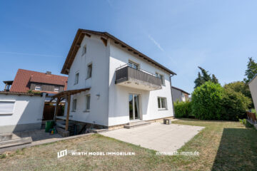 Großzügiges Einfamilienhaus mit Doppelgarage, Pergola und Garten in Niederwerrn, 97464 Niederwerrn, Haus