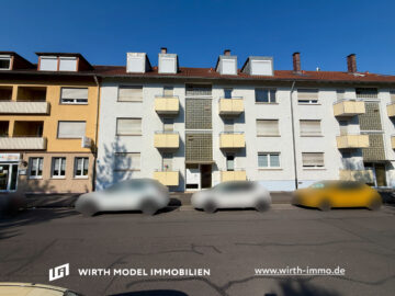 Reserviert: Renovierungsbedürftige Drei-Zimmer-Wohnung mit zwei Balkonen, Garage in ruhiger Wohnlage, 97412 Schweinfurt, Etagenwohnung