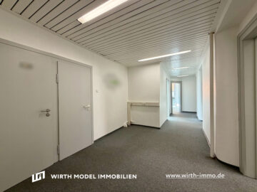 Gepflegte Büroetage mit ca. 114 m²: fünf Büroräume, Besprechungsraum und Empfang, 97421 Schweinfurt, Büro/Praxis